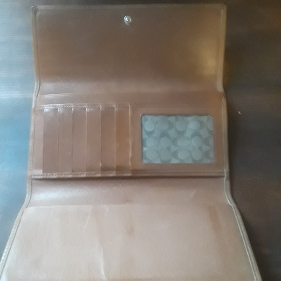 Vintage Coach Tan Tote and wallet - Picture 9 of 12